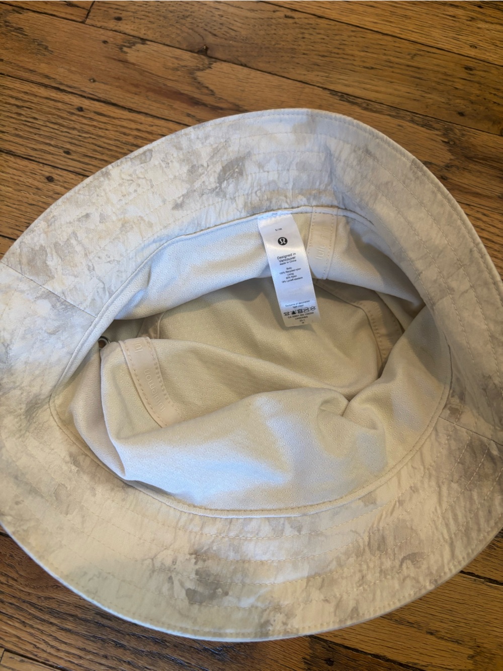 lululemon athletica light gray camo bucket hat - Picture 3 of 3